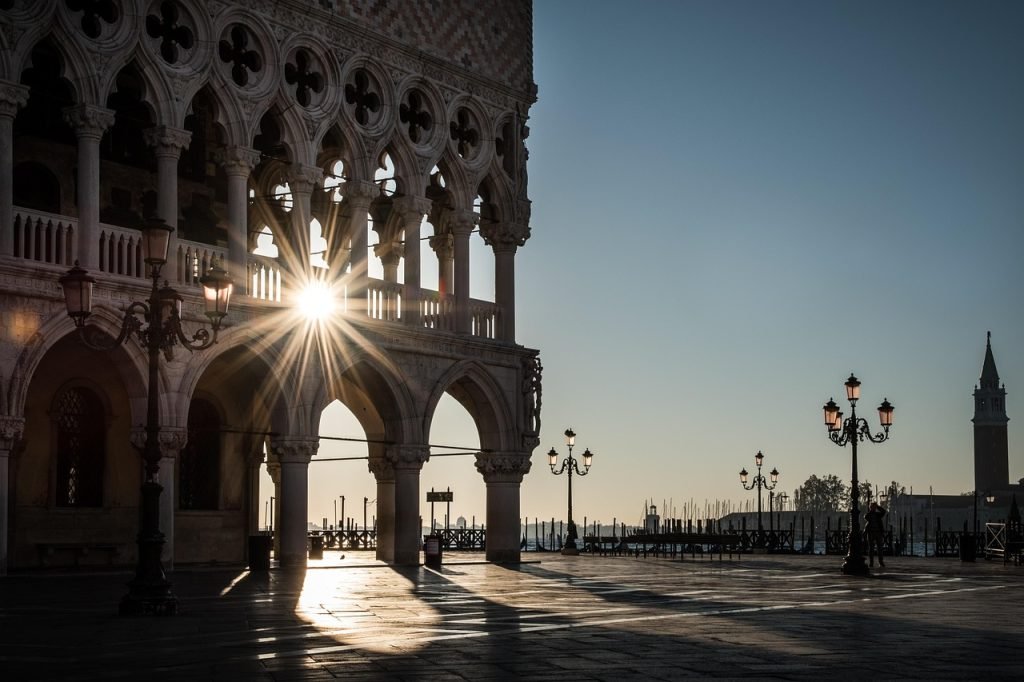 The Soul of Venice: A Local’s Guide to Bacari Culture