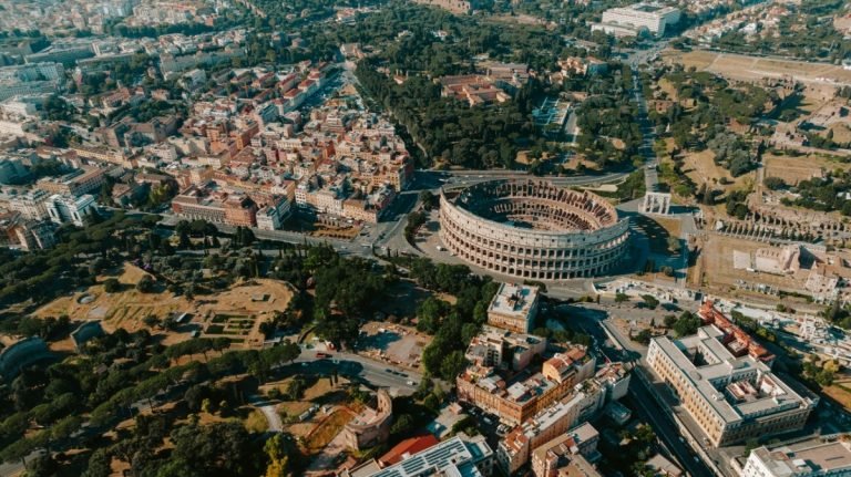 pexels-kelly-1179532-12496258